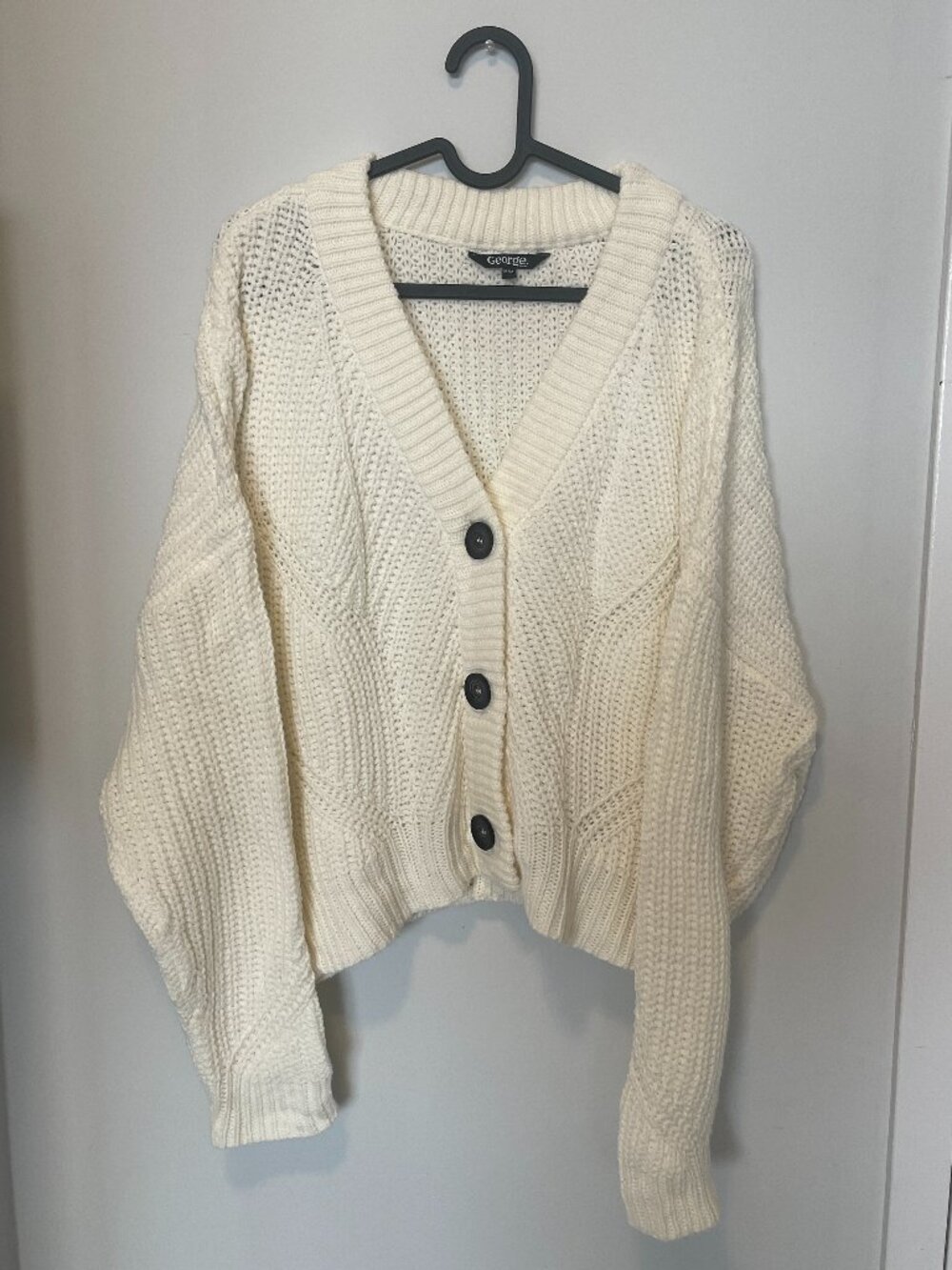 GEORGE BUTTON DOWN CARDIGAN IN CREAM SIZE MEDIUM